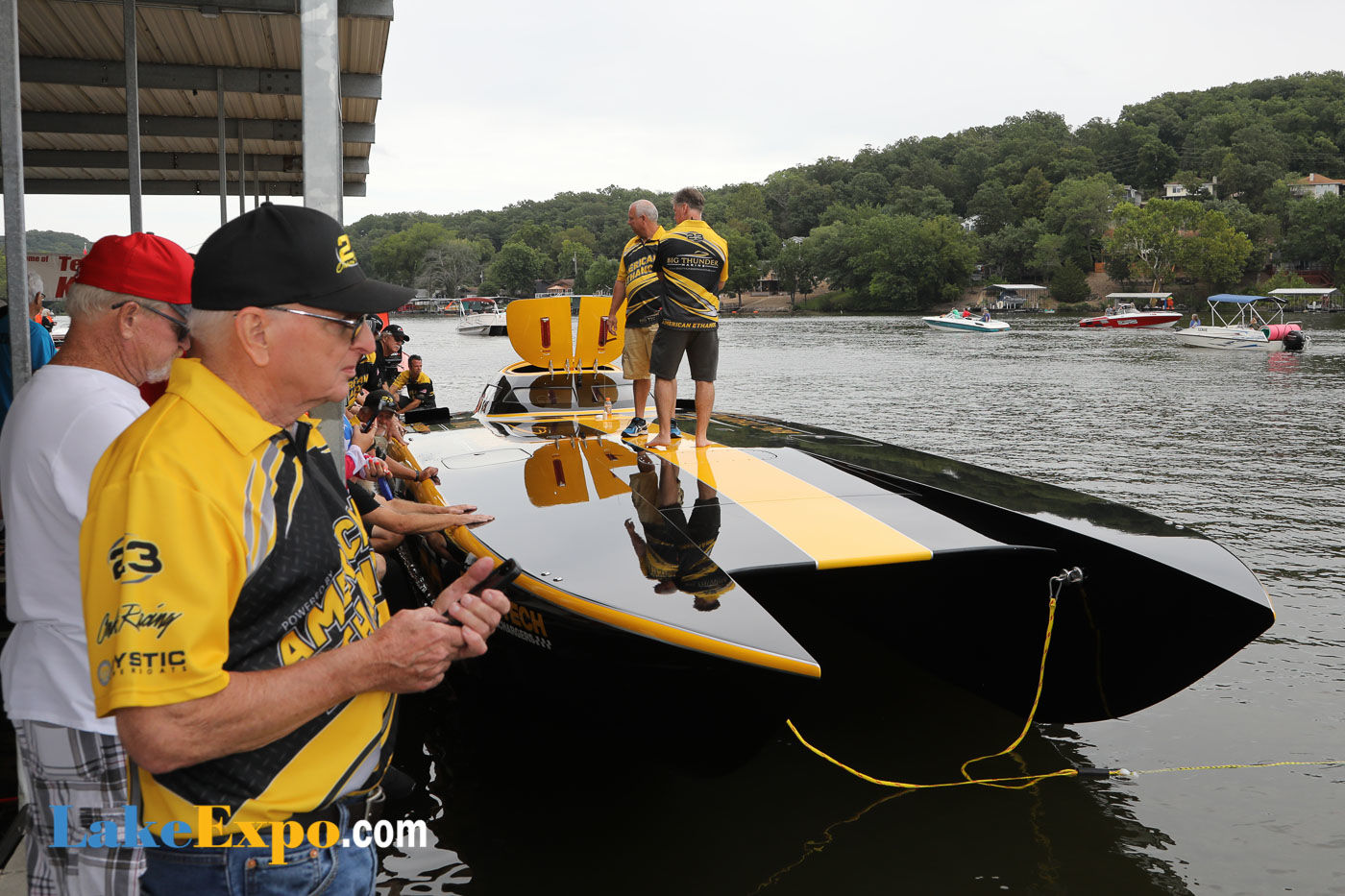 Shootout Boats In The Pits-8.jpg